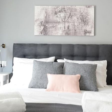 Appartamento Bright Flat Near The Acropolis By Upstreet Atene Esterno foto